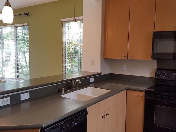 5th image of 25 Kaalea Way APT 11D