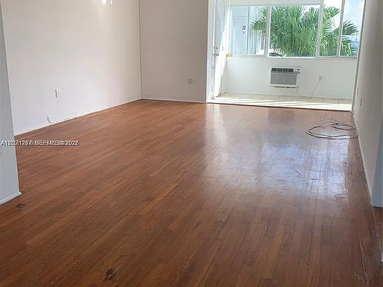 1840 S Treasure Dr #16 — Photo 33