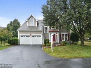 46607 Kingschase Ct, Sterling, VA 20165