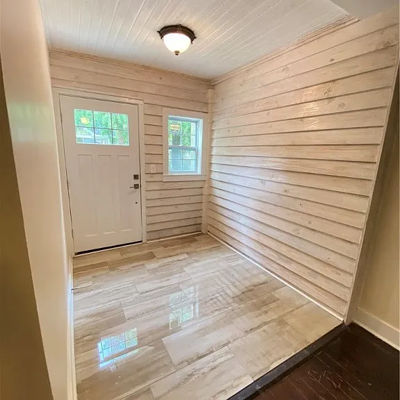 615 Orchard St — Photo 3