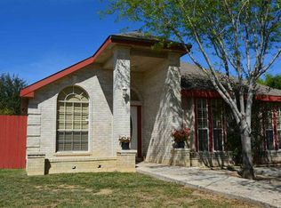 1814 Denmark Ln, Laredo, TX 78045