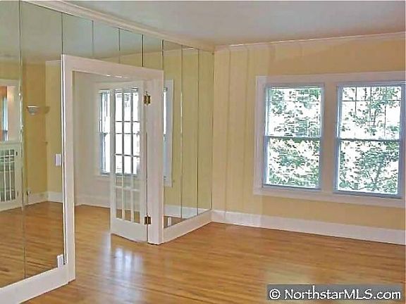 Beautiful HW Floors & New