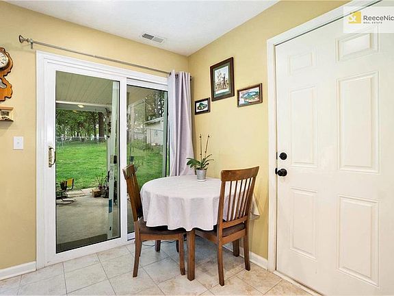 5th image of 2546 S 52nd St
