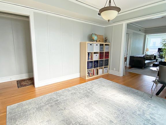 3rd image of 1718 W Summerdale Ave #2