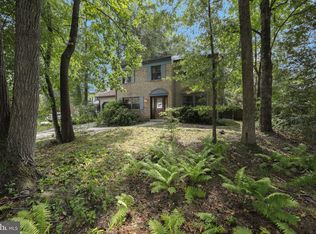 2 Pleasant View Ter, Marlton, NJ 08053