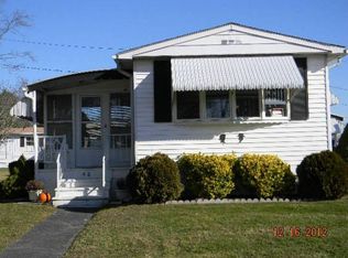 48 Easy St, Raynham, MA 02767