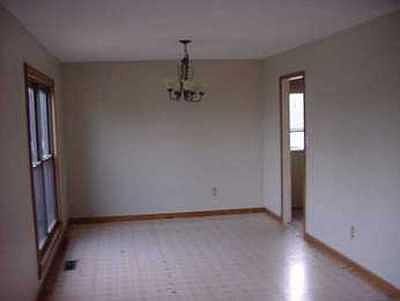 5th image of 8001 Goldsmith Dr
