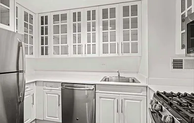 Rented by (Legacy) Elegran