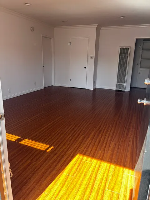 Clark Place — Photo 2