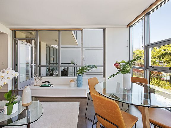 5th image of 420 Mission Bay Blvd N Unit 407