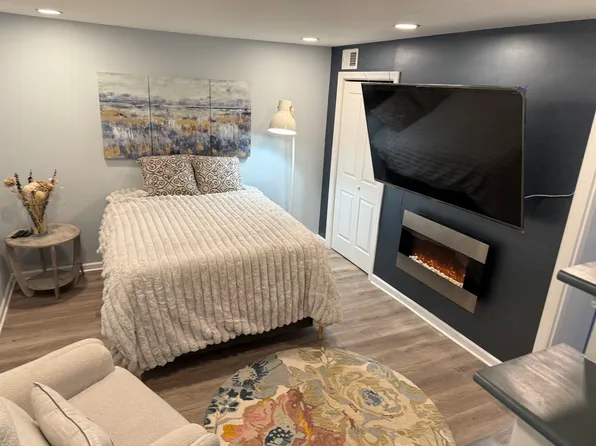 53 Cottage Street image 6 of 21