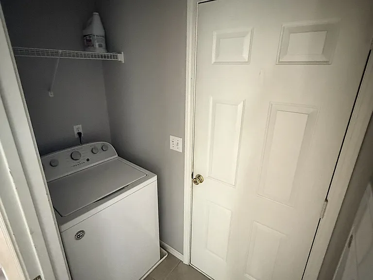 1518 Legend Trail Dr #B — Photo 16