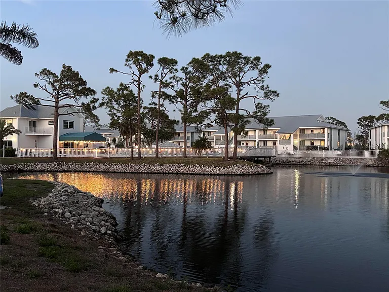 Gorgeous pond with fountain