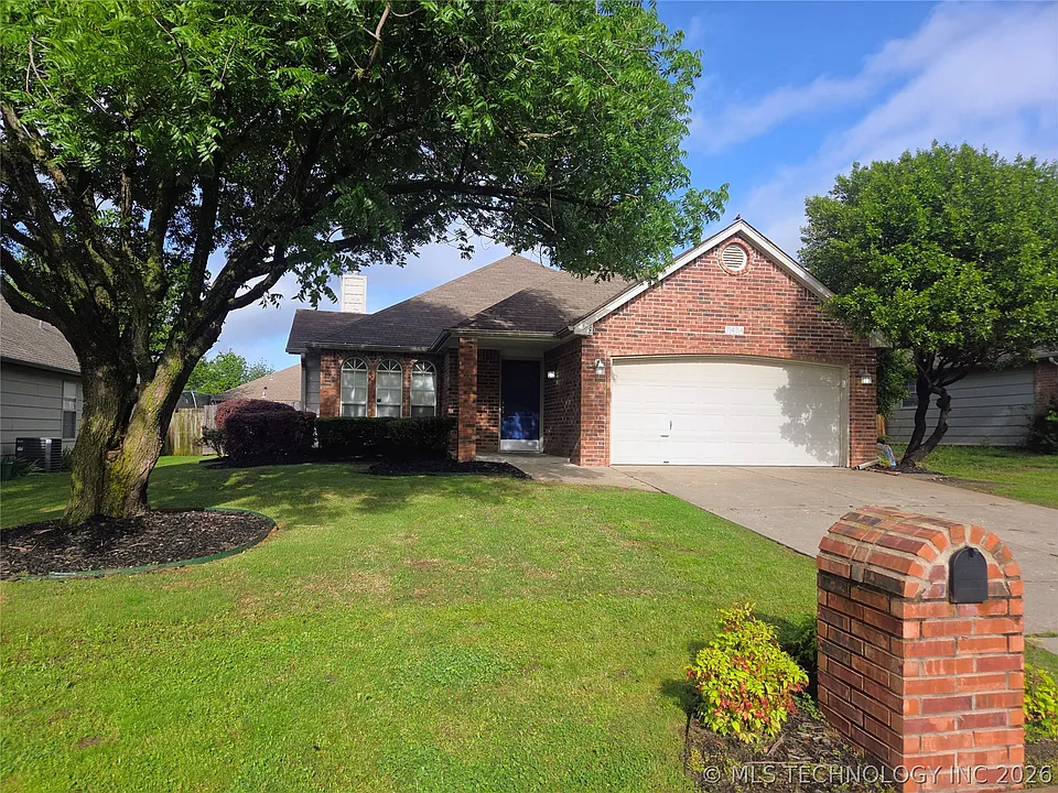 7434 S 95th East Ave
