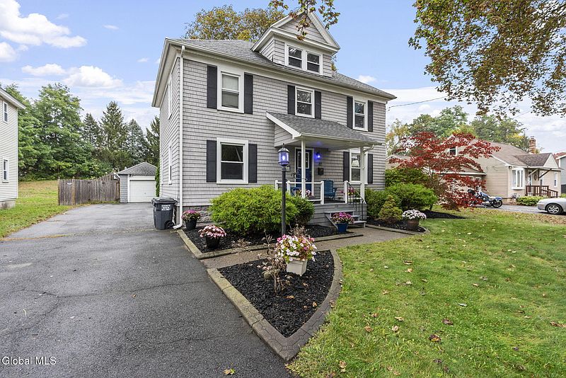 2nd image of 27 Long Avenue