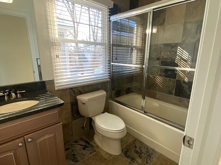 916 Ruffner Ave — Photo 18