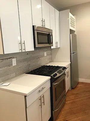 Rented by Lang Realty LLC | media 6