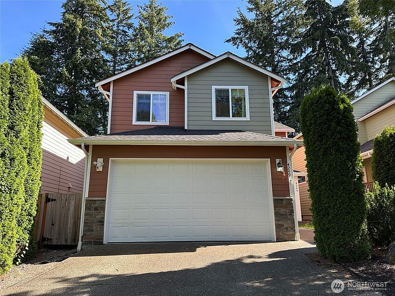 2nd image of 4249 17th Way NE