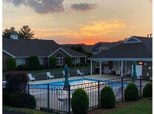 10625 Eagle Pines Ln, Louisville, KY 40223