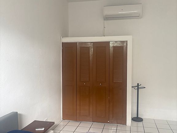 5th image of 724 Calle Cerra #B7