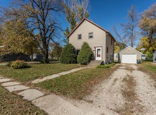 301 E #B, Lake Park, IA 51347