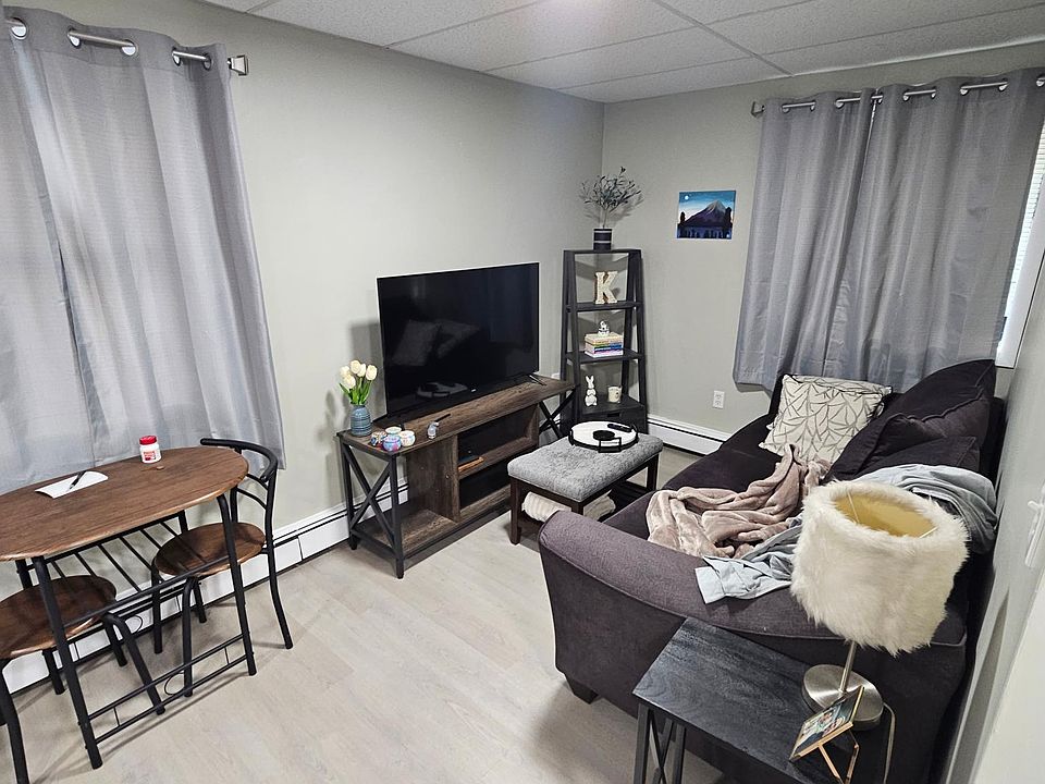2nd image of 36 Crescent St #24