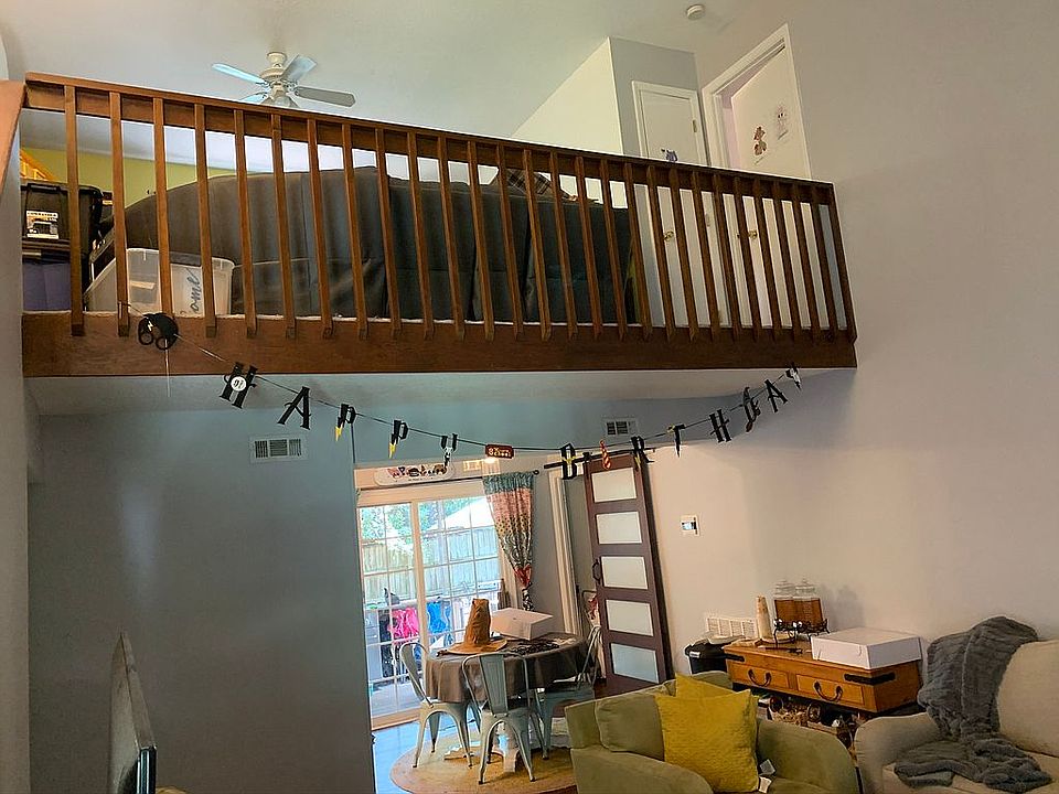 2nd image of 114 Bridgecreek Dr