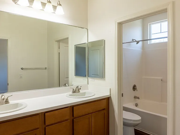 Spacious Townhomes in 22 Unit Gated Community in Spring Valley — Photo 17