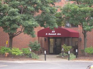 101 Summit Ave UNIT 311, Park Ridge, IL 60068