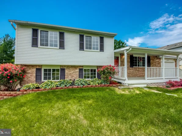 10205 Briarwood Pl, Waldorf, MD 20601