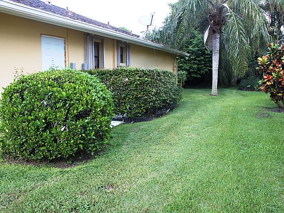 2nd image of 1518 Primrose Ln