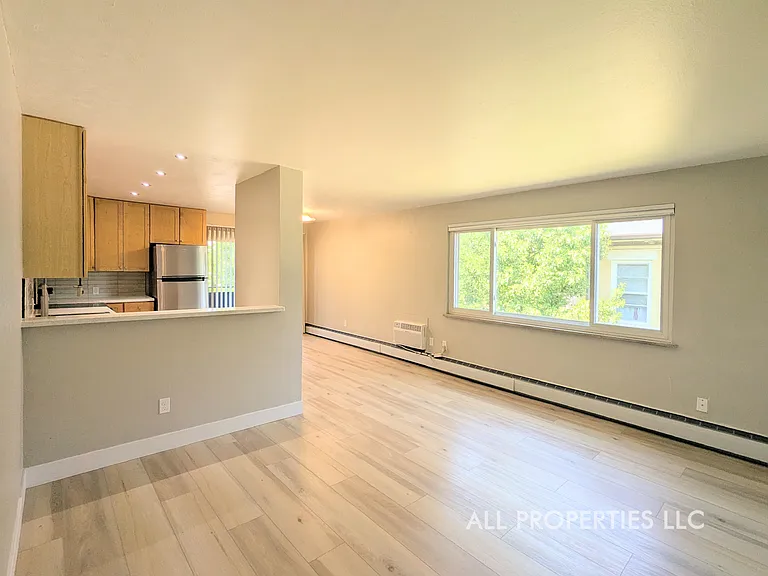 200 N Sherman St #9 — Photo 5
