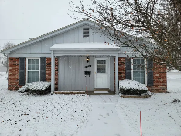 34289 Garfield Cir, Fraser, MI 48026