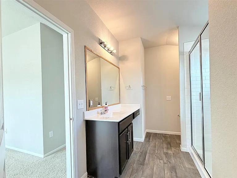 10502 Fulton Ave — Photo 22