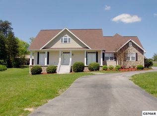 249 New Center Rd, Sevierville, TN 37876