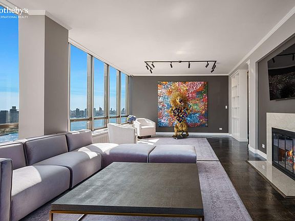 3rd image of 860 United Nations Plz Unit Penthouse 37/38b