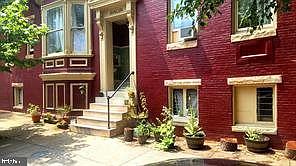 1st image of 1701 Linden Ave APT 3B