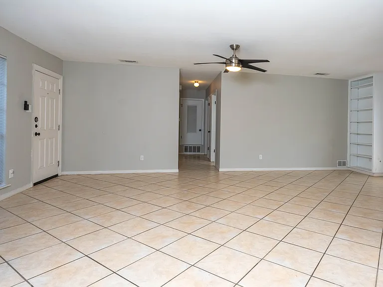 1905 Parker Ln #A — Photo 12