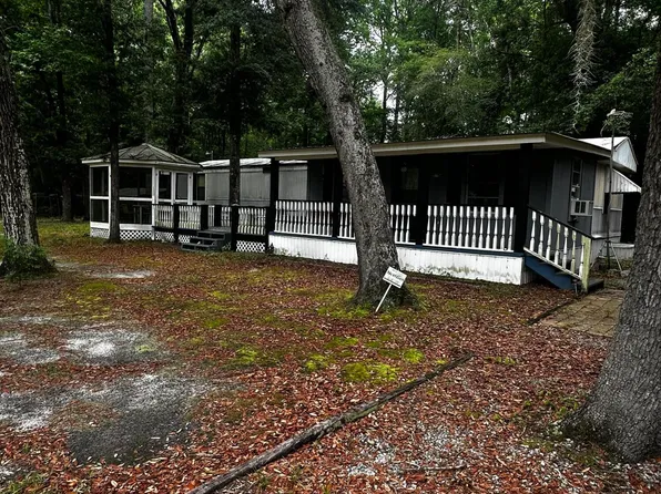 251 River Rest Ln, Round O, SC 29474