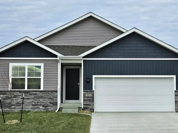 3234 10th Ave SW, Altoona, IA 50009