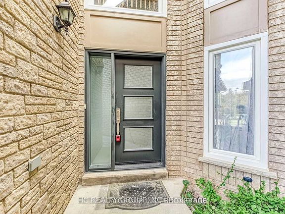 3rd image of 2233 Rockingham Dr