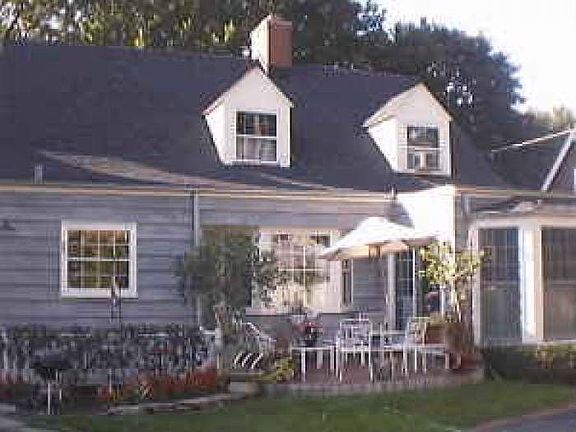 back w patio & family rm