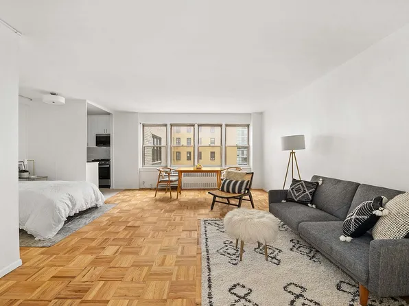 155 E 38th St APT 8A, New York, NY 10016