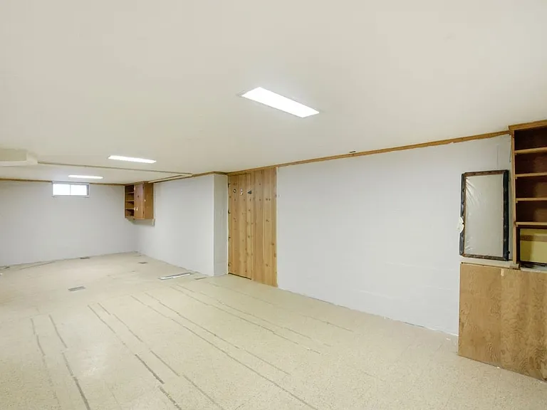 3267 Walmar Dr — Photo 20