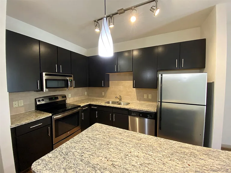 2700 Brazos St #4308 — Photo 3