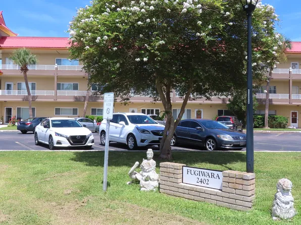 2402 Ecuadorian Way APT 34, Clearwater, FL 33763