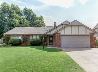 10713 S 86th Cres E, Tulsa, OK 74133