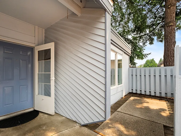 4308 NE Sunset Blvd #U4 — Photo 4