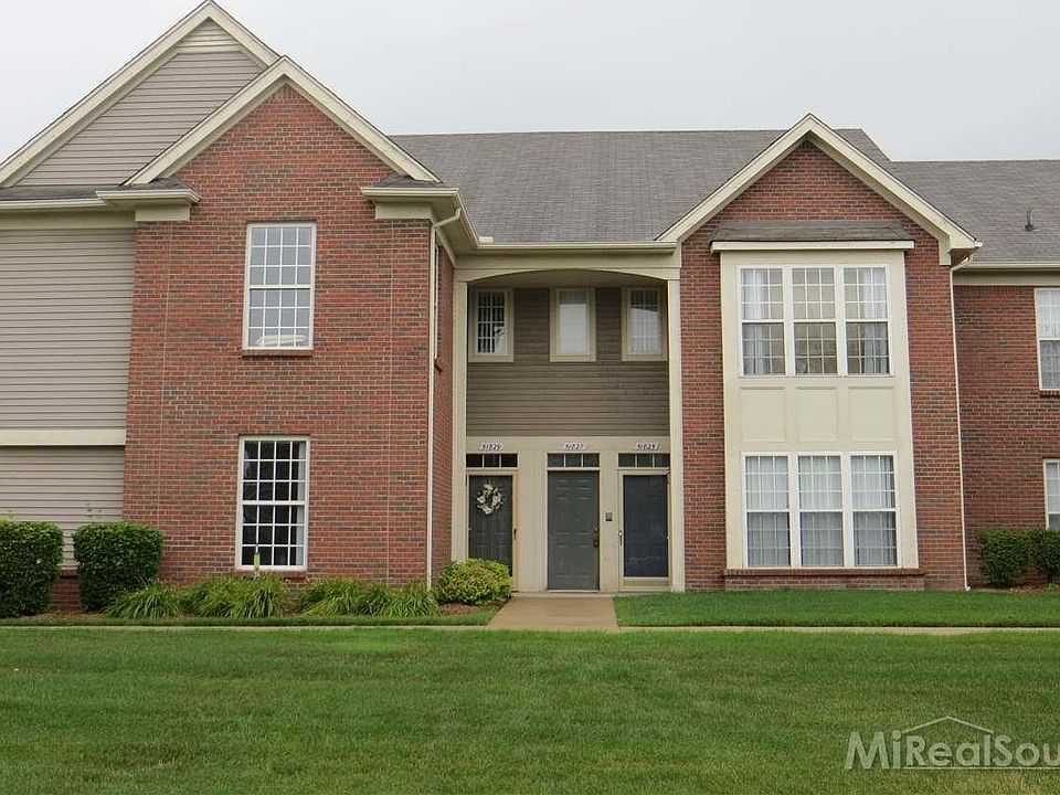 1st image of 51825 Lionel Ln