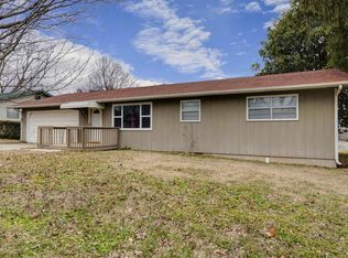 2807 W Chicago St, Springfield, MO 65803